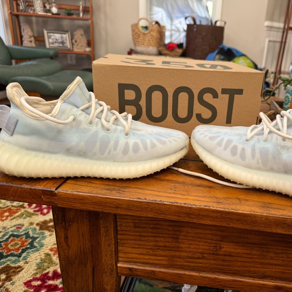 Size 6.5 - adidas Yeezy Boost 350 V2 Mono Ice